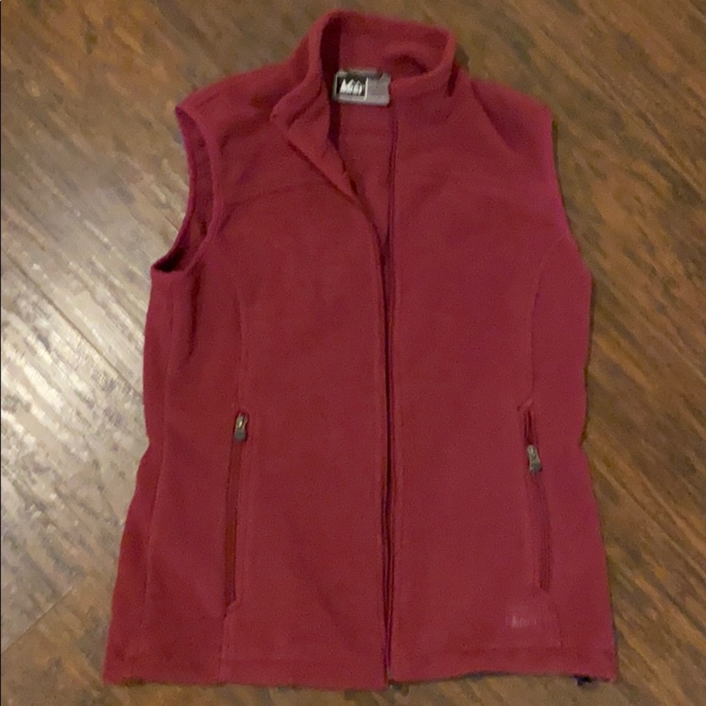 Women’s REI fleece vest